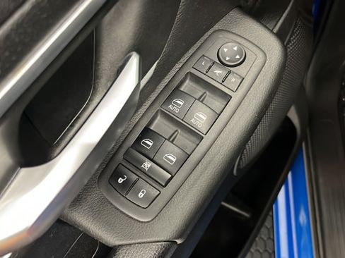 Used 2022 RAM 1500 Big Horn AWD/4WD image 21