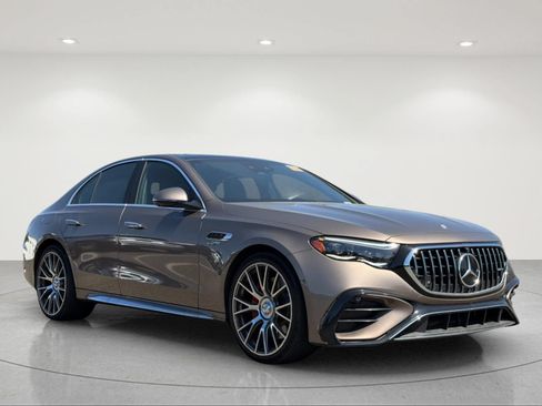 Used 2025 Mercedes-Benz E 53 AMG e 4MATIC Sedan w/ AMG Dynamic Plus Package image 6