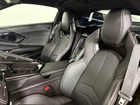 Used 2025 Chevrolet Corvette Z06 w/ Z07 Performance Package image 5