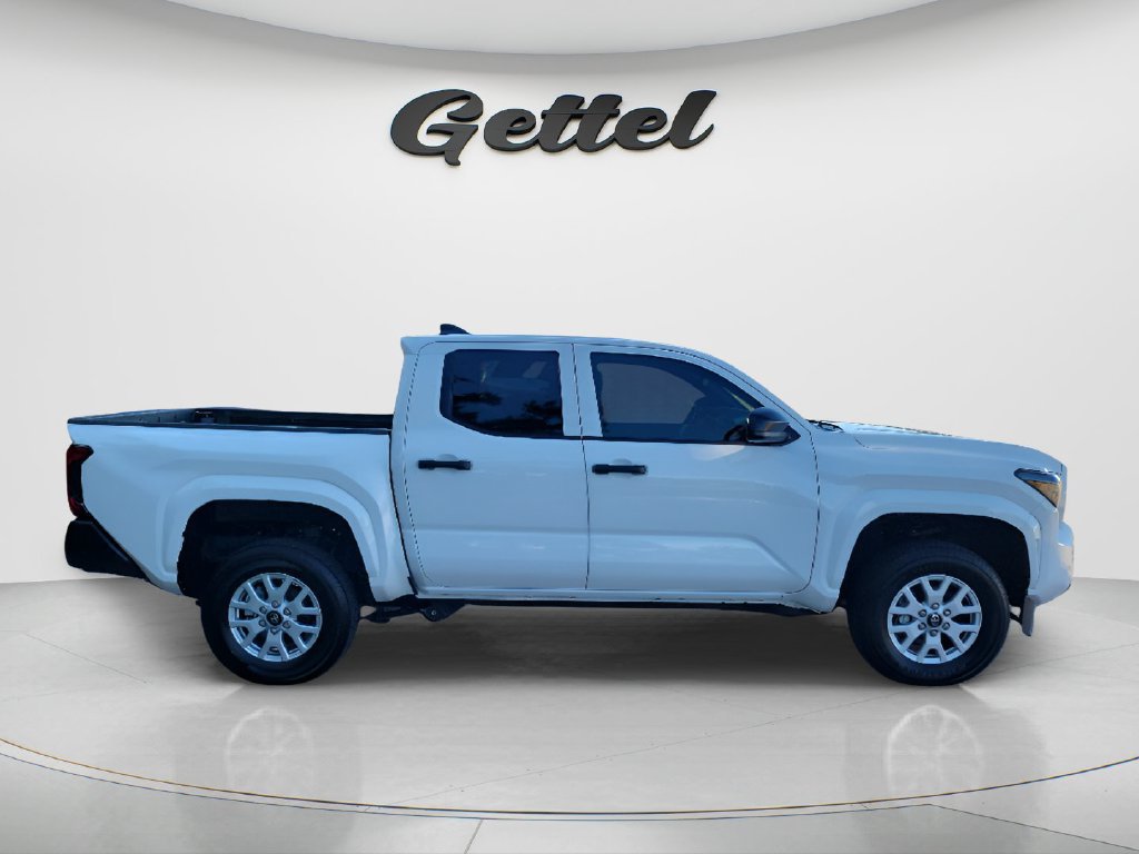 Used 2026 Toyota Tacoma SR w/ SR Upgrade Package AWD/4WD image 4