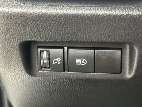 Used 2025 Toyota RAV4 LE AWD/4WD image 45