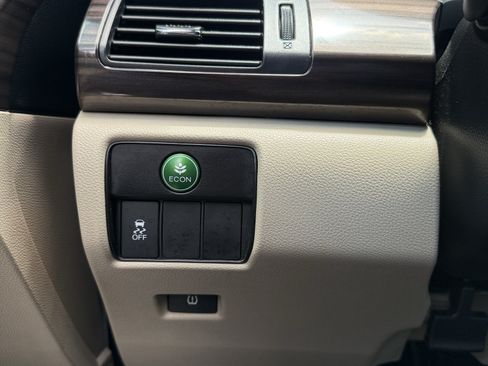 Used 2016 Honda Accord EX-L image 25
