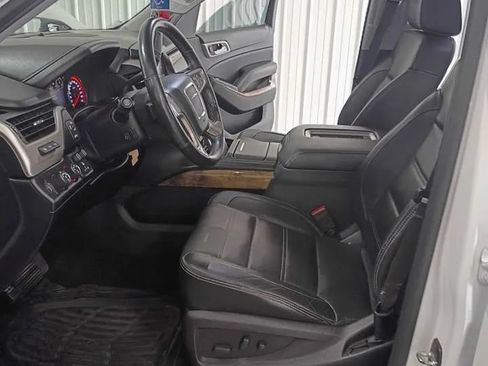 Used 2016 GMC Yukon XL Denali w/ Open Road Package AWD/4WD image 17