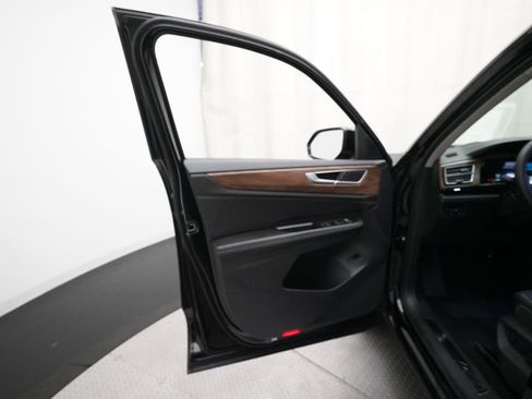 Used 2026 Volkswagen Atlas SE AWD/4WD image 28