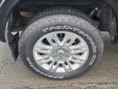 Used 2013 Ford F150 Platinum AWD/4WD image 7