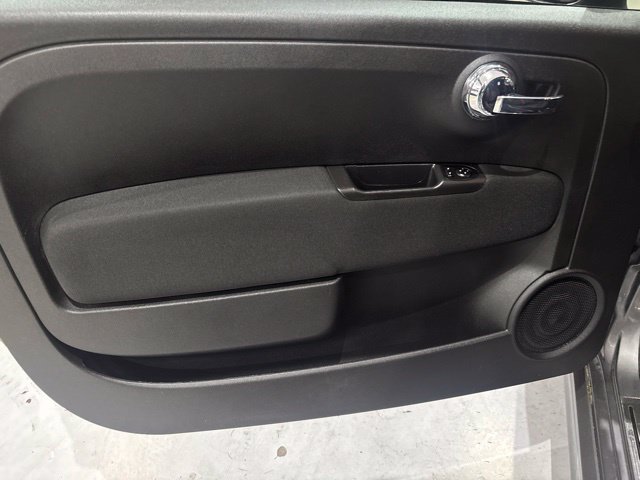 Used 2013 FIAT 500 Abarth w/ Beats Audio Pkg FWD image 9