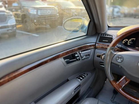 Used 2009 Mercedes-Benz S 550 image 22