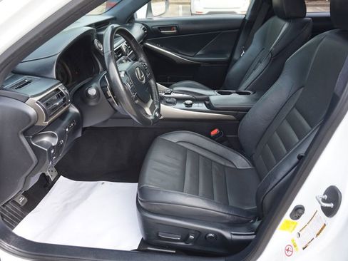 Used 2019 Lexus IS 300 F Sport image 16