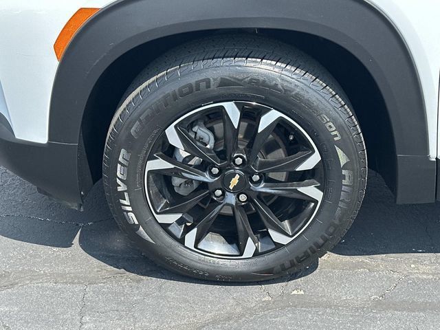 Certified 2021 Chevrolet TrailBlazer LT w/ Convenience Package FWD image 30