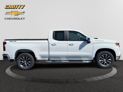 Used 2023 Chevrolet Silverado 1500 LT AWD/4WD image 6