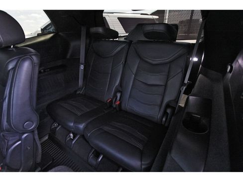 Used 2025 Cadillac XT6 Premium Luxury w/ Platinum Package FWD image 13