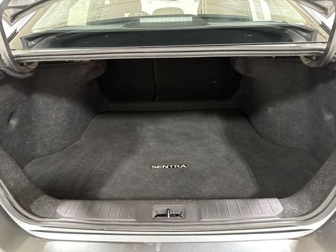 Used 2021 Nissan Sentra SV FWD image 23