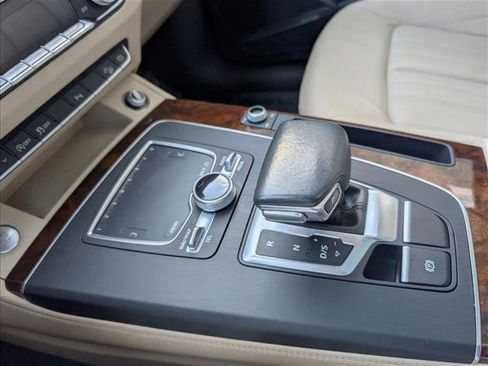 Used 2018 Audi Q5 Prestige AWD/4WD image 12