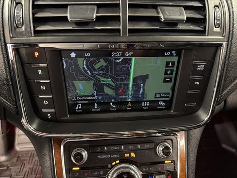 Used 2017 Lincoln Continental Reserve AWD/4WD image 11