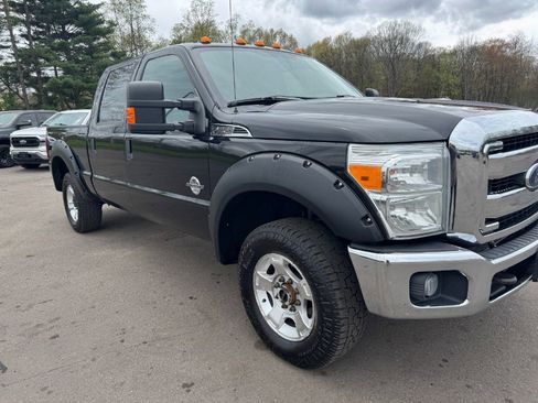 Used 2014 Ford F250 XLT w/ FX4 Off-Road Package AWD/4WD image 12