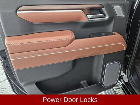 Used 2025 GMC Sierra 1500 Denali Ultimate AWD/4WD image 31