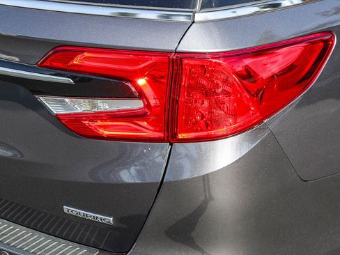 Used 2023 Honda Odyssey Touring image 10