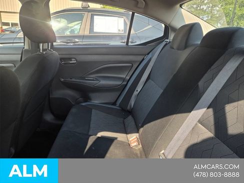 Used 2024 Nissan Versa SV FWD image 5