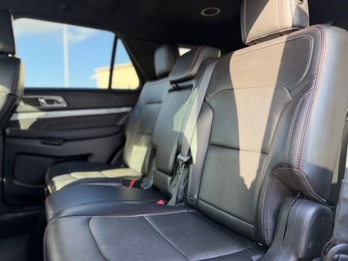 Used 2019 Ford Explorer Sport w/ Equipment Group 401A image 17