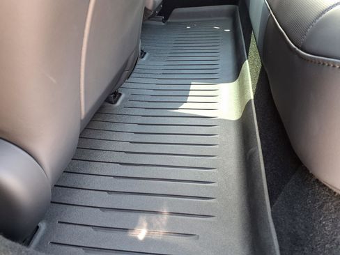 Used 2025 Tesla Model 3 RWD image 25