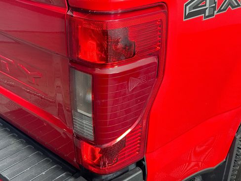 Used 2022 Ford F250 XLT w/ Black Appearance Package image 31