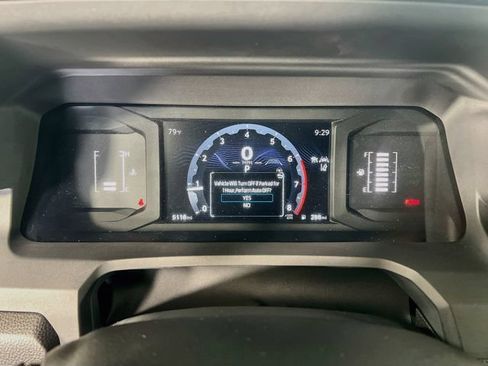 Used 2025 Toyota Tacoma SR5 AWD/4WD image 15