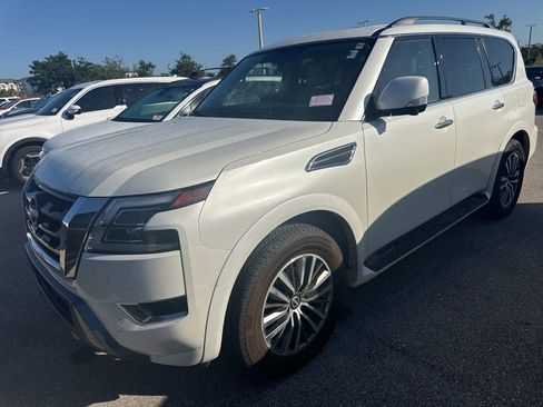 Used 2023 Nissan Armada SL image 7