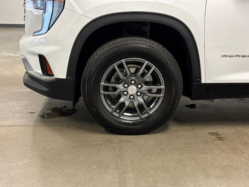 Certified 2025 GMC Acadia Elevation image 11