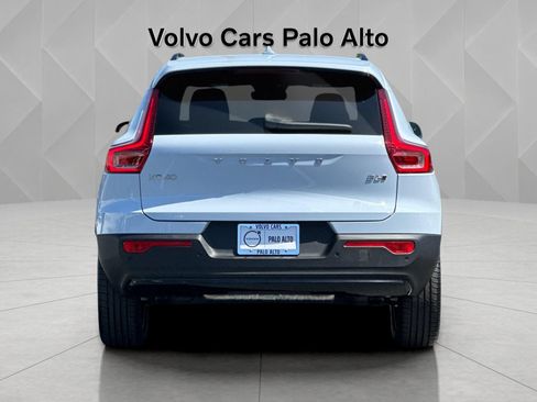 New 2026 Volvo XC40 B5 Plus w/ Climate Package AWD/4WD image 8