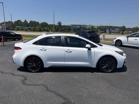 Used 2026 Toyota Corolla SE FWD image 8