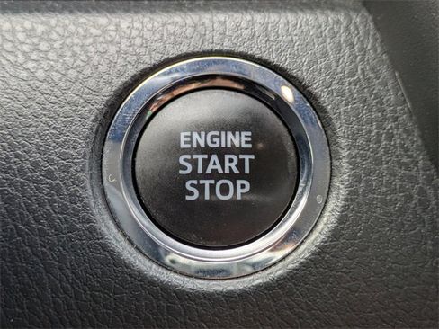 Used 2024 Toyota Camry SE image 29