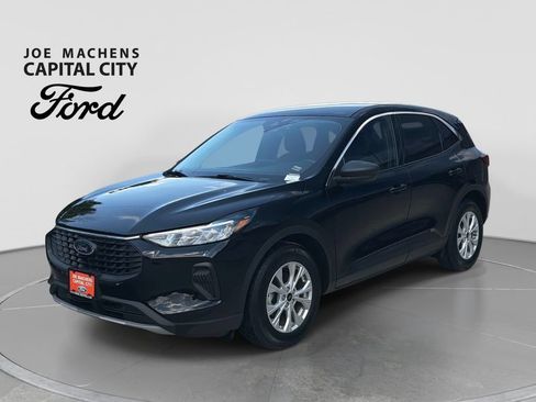Used 2023 Ford Escape Active FWD image 9