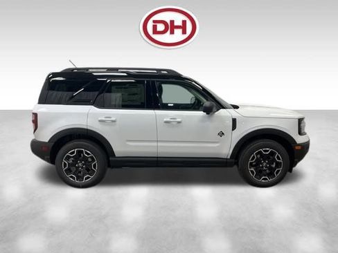 New 2025 Ford Bronco Sport Outer Banks w/ Outer Banks Tech Package+ image 2