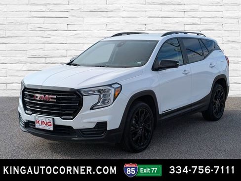 Used 2024 GMC Terrain SLE w/ Driver Convenience Package AWD/4WD image 1
