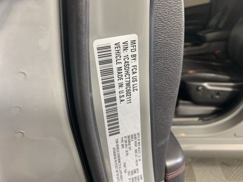 Used 2021 Dodge Durango R/T w/ Blacktop Package RWD image 11