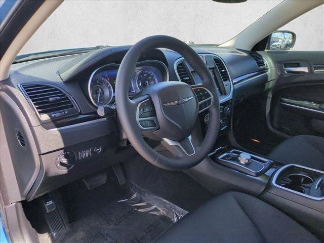 Used 2023 Chrysler 300 Touring w/ Sport Appearance Package RWD image 10
