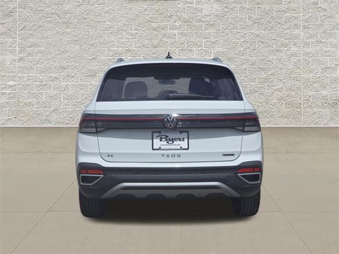 New 2026 Volkswagen Taos SE AWD/4WD image 6