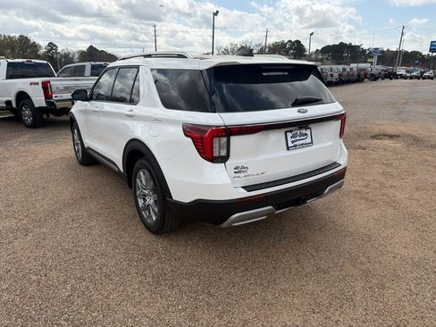 New 2026 Ford Explorer Platinum image 3