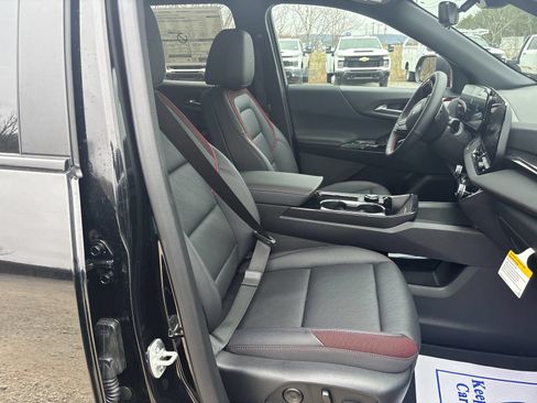 New 2026 Chevrolet Equinox RS w/ Convenience Package III AWD/4WD image 26