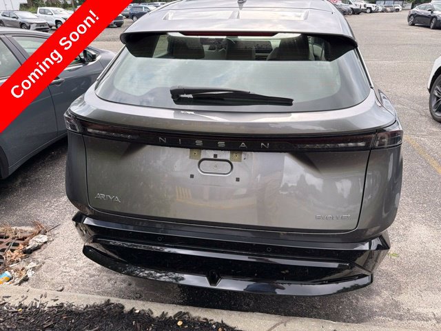 Used 2023 Nissan Ariya FWD image 9