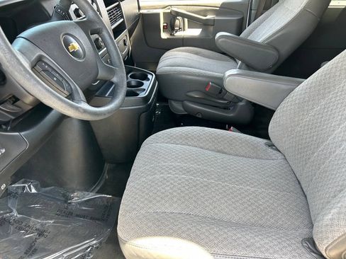 Used 2019 Chevrolet Express 3500 LT w/ LT Preferred Equipment Group RWD image 25