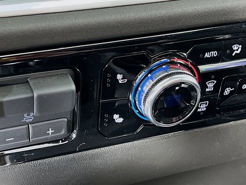 Certified 2026 GMC Sierra 1500 Elevation w/ Elevation Premium Package AWD/4WD image 19