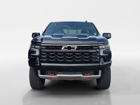 Used 2023 Chevrolet Silverado 1500 ZR2 w/ Technology Package image 10