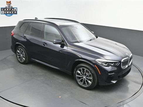 Used 2022 BMW X5 xDrive40i w/ M Sport Package AWD/4WD image 40