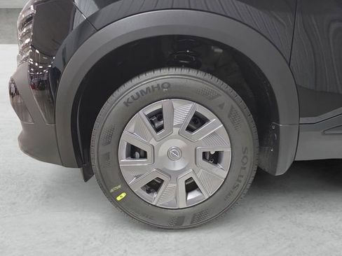 New 2026 Nissan Kicks S FWD image 23