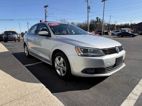 Used 2012 Volkswagen Jetta TDI image 5