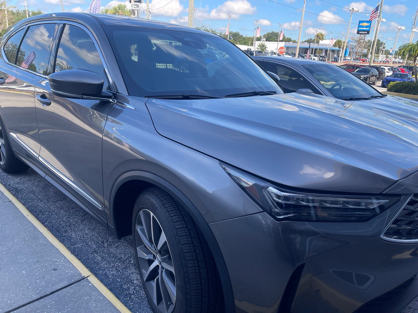 Used 2025 Acura MDX w/ Technology Package FWD image 4