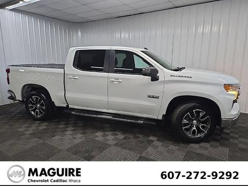 Used 2022 Chevrolet Silverado 1500 LT RWD image 1