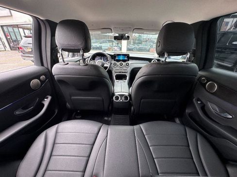 Used 2021 Mercedes-Benz GLC 300 GLC 300 w/ Premium Package image 9