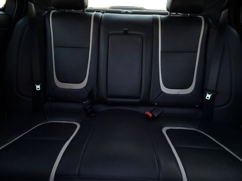 Used 2014 Jaguar XF 3.0 image 15